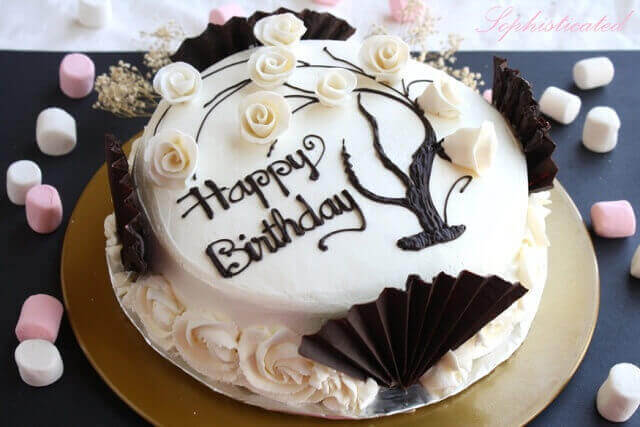 Chiếc bánh sinh nhật đơn giản mà cũng tuyệt vời để tặng người yêu